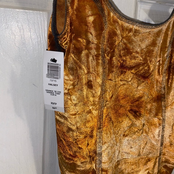 NWT💕 Wilfred Free Velvet Thong Bodysuit - Picture 3 of 4